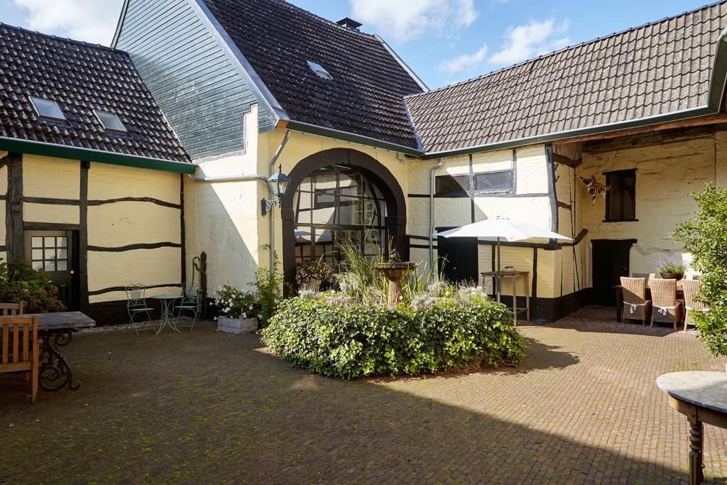 Boutique Hotel Bonjour Gronsveld Exterior foto