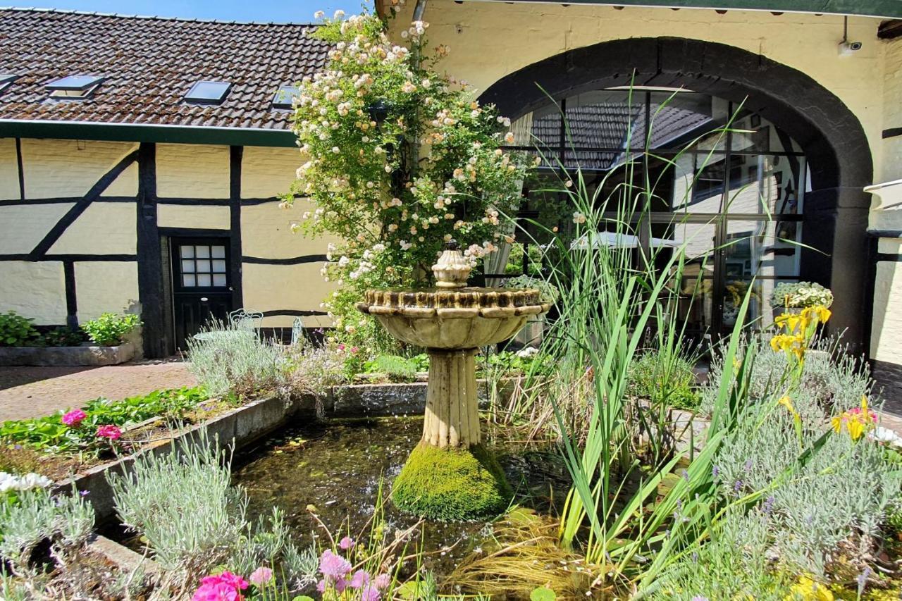 Boutique Hotel Bonjour Gronsveld Exterior foto